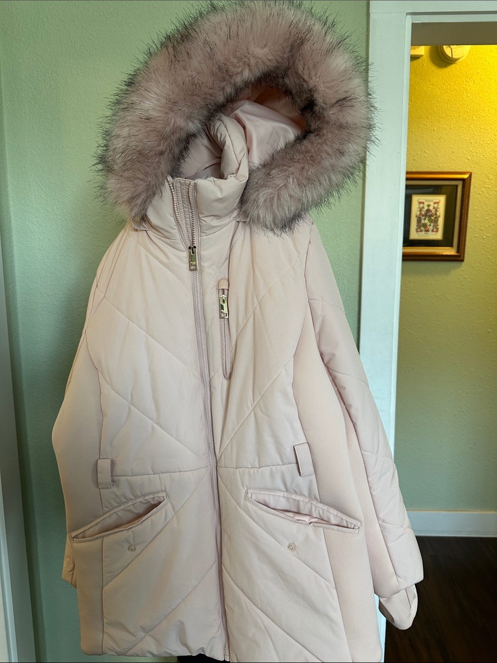 Micheal Kors Women's Pale Pink Quilted Parka with Faux Fur Trim